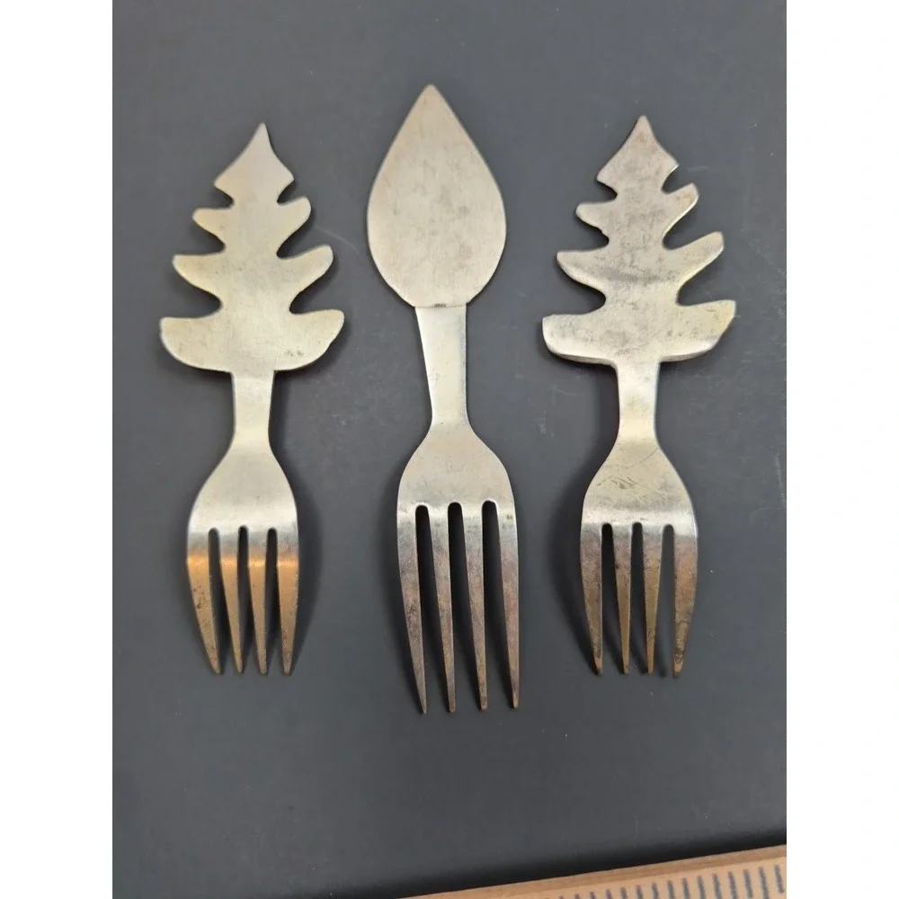 Lot Of 3 Forks Vintage‎ Silver Tone Appetizer Leaf Decorative Cocktail Fork